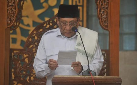 Momentum Istimewa Hari Raya, Bupati Sumbawa  Apresiasi Empati Masyarakat Terhadap Korban Banjir