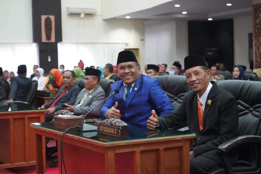 Ahdar dilantik Ini Pesan Ketua DPRD Kabupaten Sumbawa