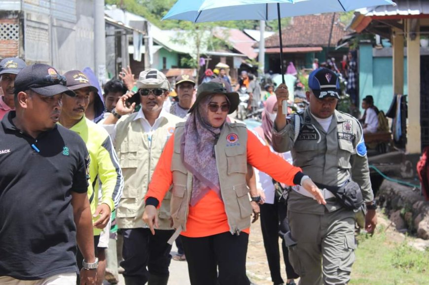 Wakil Bupati Tinjau Dampak Banjir di Moyo Hulu, Pastikan Para  Korban  Terdata.