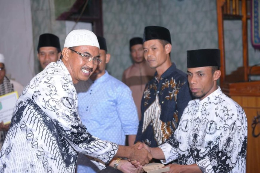 Bupati Sumbawa Safari Ramadhan di Masjid Nurul Iman Desa Tepal Batu Lanteh, Ingatkan Warga Jaga Hutan