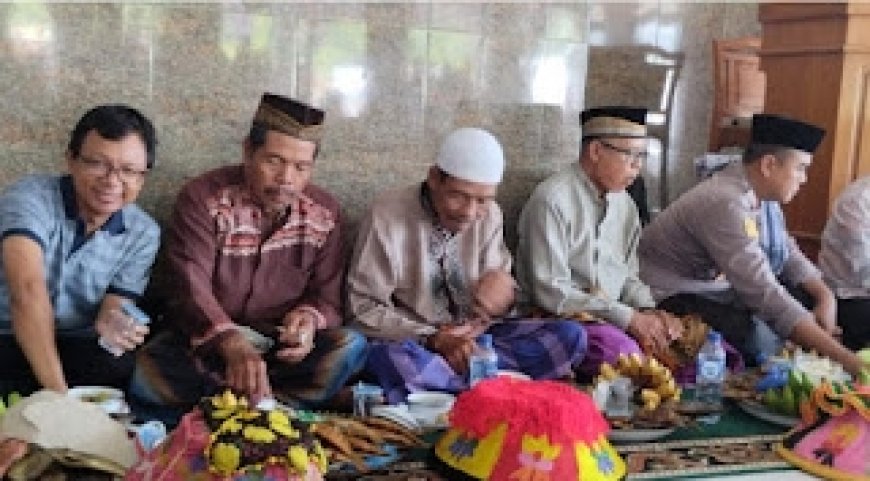 Hadiri  Sedekah Orong Tarusa, Ketua DPRD Abdul Rafiq Apresiasi Warga Jaga Tradisi Leluhur