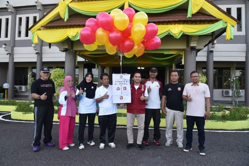 Rayakan Ultah ke 49 PPNI Kabupaten Sumbawa Gelar Senam dan Pemeriksaan Kesehatan