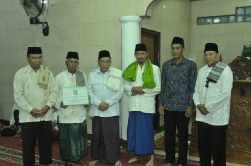 Safari Ramadhan di Desa Juru Mapin, Bupati Ajak Kembangkan Potensi Ekonomi Lokal