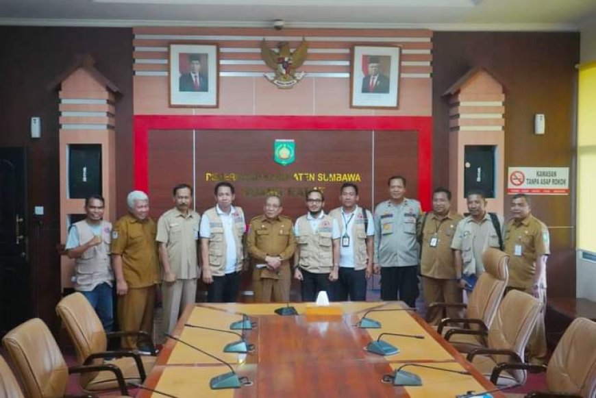 Pemerintah Kabupaten Sumbawa Menerima Bantuan bagi Korban Terdampak Banjir dari BNPB RI