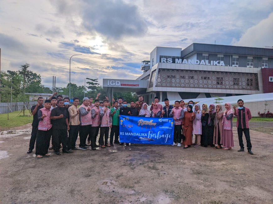Seru! RS Mandalika Provinsi NTB Berbagi Kebaikan ,Bagikan Ratusan Takjil Gratis