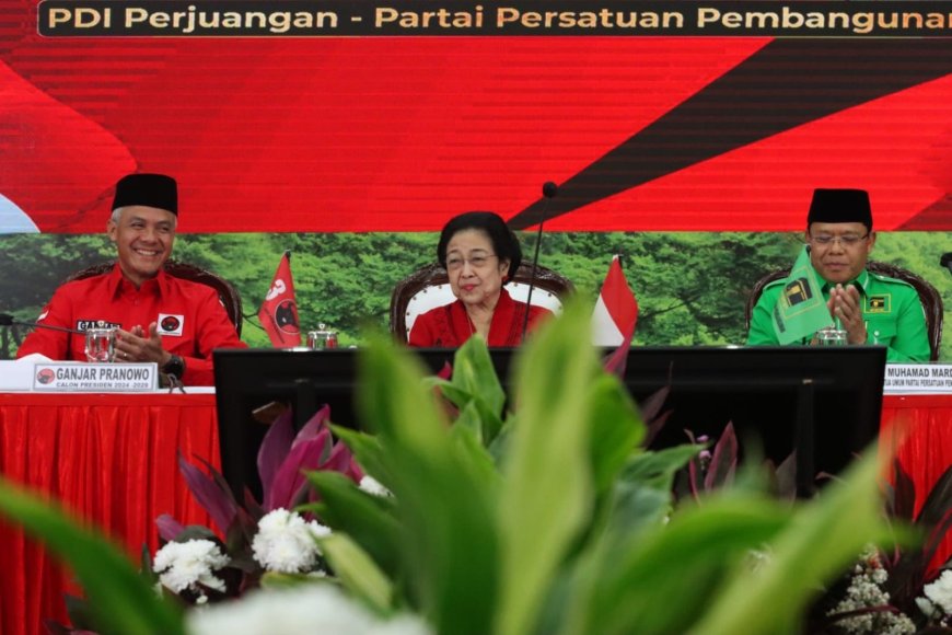 Megawati Ditemani Ganjar Sambut Elite PPP yang Datang ke Kantor PDIP