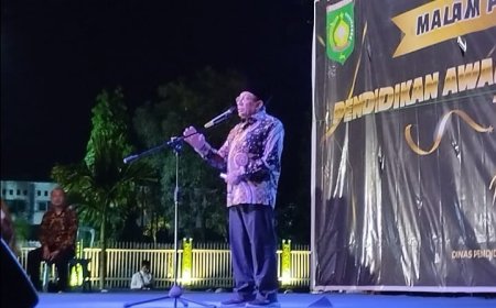 Malam Penganugerahan Pendidikan Award  Guru Inspiratif, Bupati  Dorong Sumbawa Jadi Kota Pendidikan
