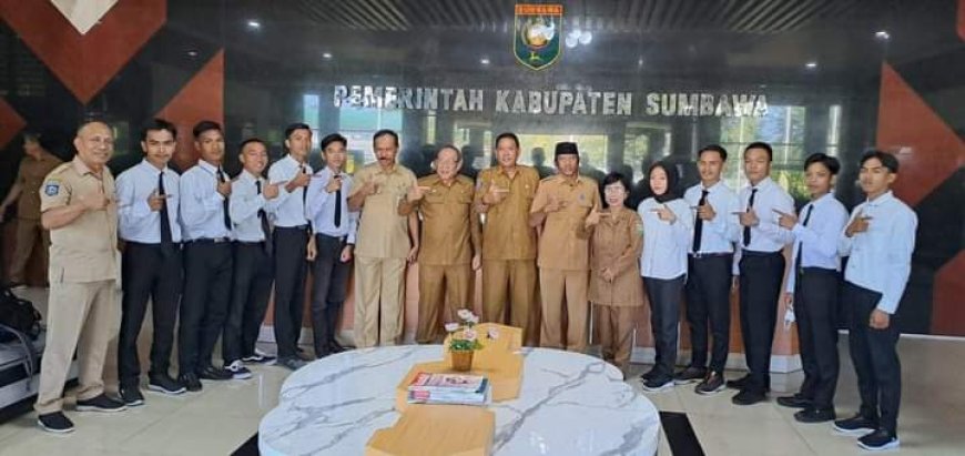 Bupati Sumbawa Lepas Peserta Program Latih Kerja Industri di Panasonic