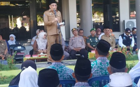 Bupati Sumbawa Melepas 321 CJH Kabupaten Sumbawa Musim Haji 1444 H/2023 M
