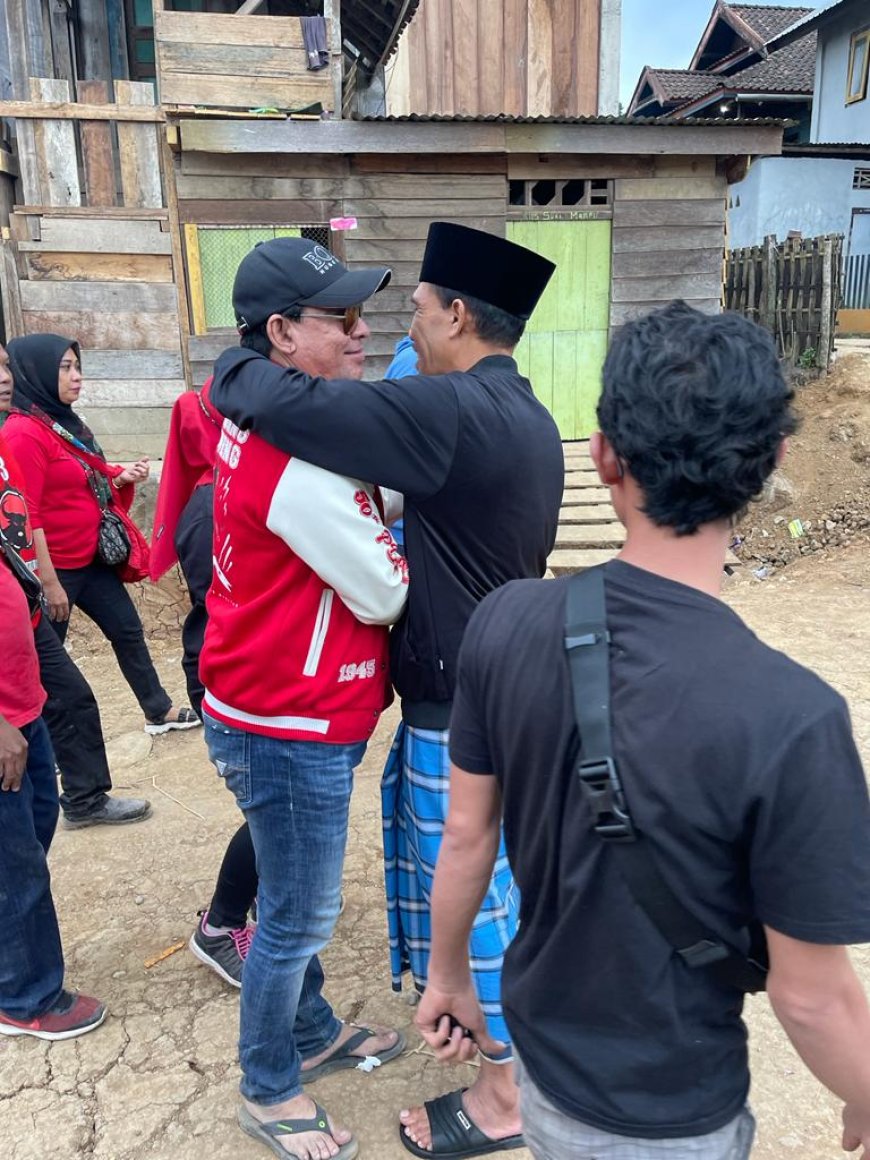 DPC PDI Perjuangan Sumbawa  Kunjungi Korban Kebakaran di Dusun Musuk Desa Tangkampulit Kecamatan Batulanteh