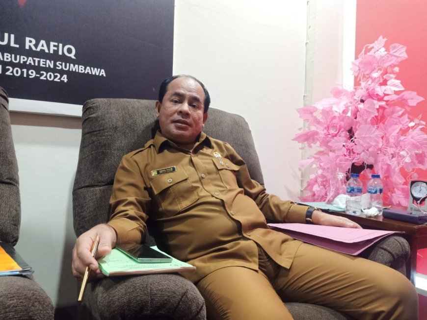 Ketua DPRD Harapkan   Zonasi Pelabuhan  Poto Tano Ramah bagi Pedagang Asongan