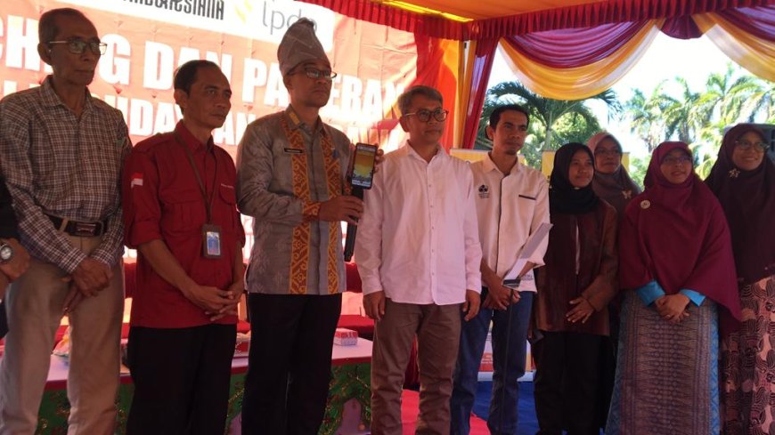 Launching Aplikasi dan Pameran Media Literasi Berbasis Aplikasi Smartphone Android dalam Mengenalkan Kebudayaan Sumbawa kepada Penyandang Disabilitas Netra
