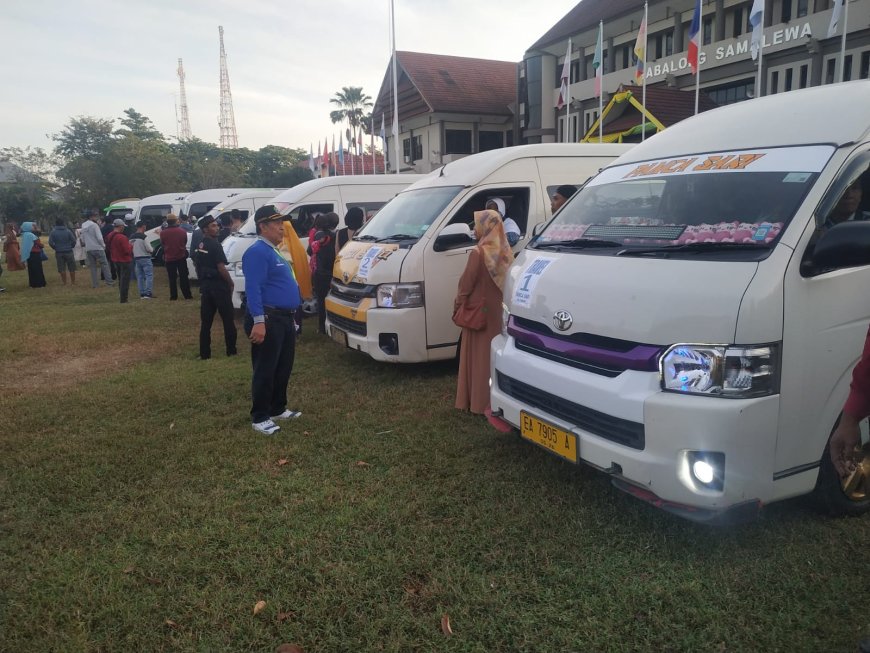 84 CJH Kloter 9 diberangkatkan Menuju Jeddah