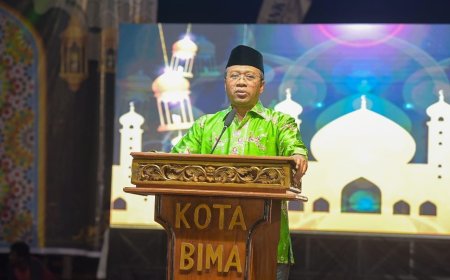 Ribuan Masyarakat Kota Bima Istighosah dan Haflah Al-Qur'an Bersama Gubernur NTB
