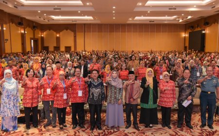 Pustakawan Se-Indonesia Raker di Lombok, Wagub Harap Setiap Desa di NTB Miliki Perpustakaan Inklusi