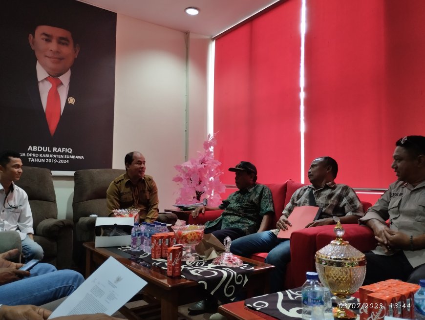 Ingin Kenalkan Potensi Desa, Ketua DPRD Support Bancarera Boat Race Kades Labuhan Ijuk Cup  1