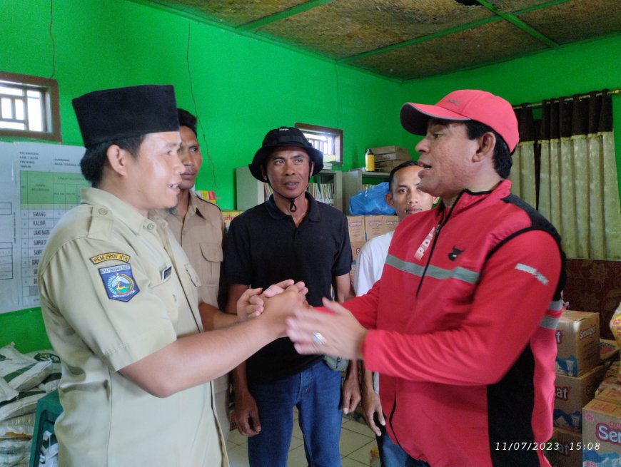 DPD PDI Perjuangan NTB dan DPC PDI Perjuangan Sumbawa Peduli  Korban Bencana Banjir  Lunyuk
