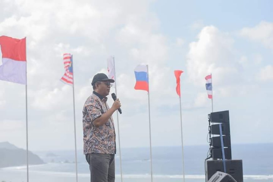 Gubernur NTB : Paragliding Accuracy World Cup 2023 Perlihatkan Eksotisme NTB di Mata Dunia