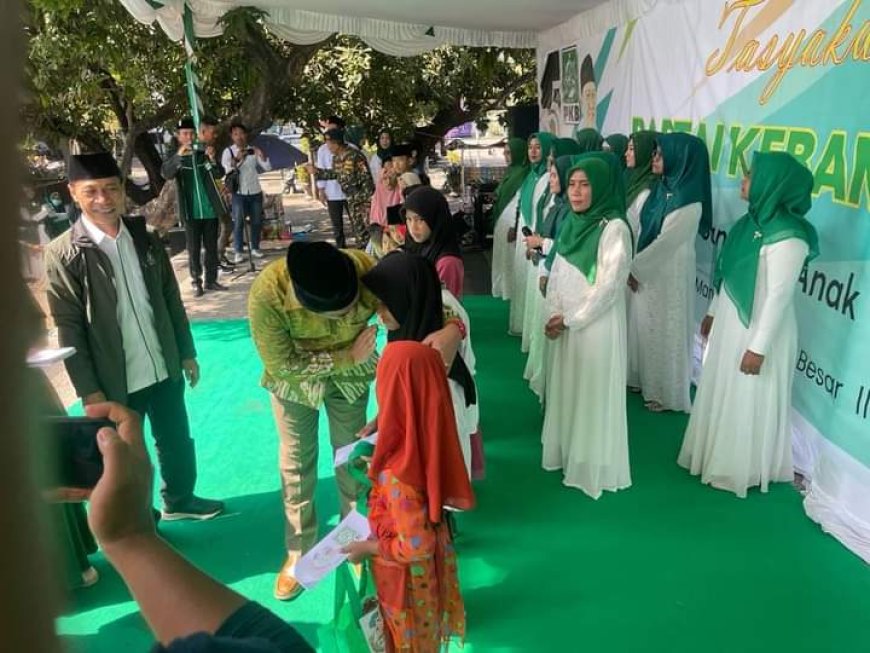 Hadiri Harlah ke-25 PKB di Sumbawa Besar Ketua DPRD Ucapkan Selamat