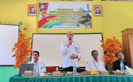 Kadis Dikbud Sumbawa Buka Sosialisasi Festival Tunas Bahasa Ibu 2023