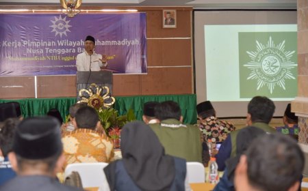 Buka RAKERPIM, Gubernur Bang Zul Harap Tokoh Muda Muhammadiyah NTB Bersinergi Bangun Pendidikan