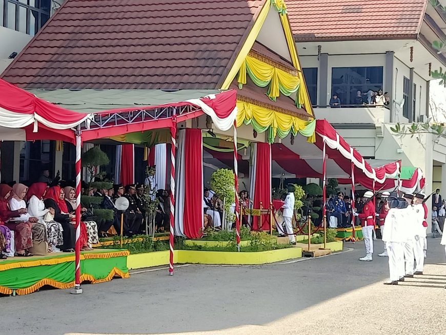 Bupati Sumbawa Jadi Inspektur Upacara Detik-Detik Proklamasi RI, Berlangsung Khidmat