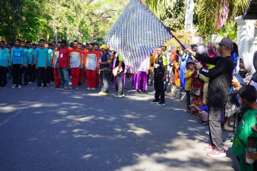 Kadis Dikbud, Lepas Lomba Gerak  Jalan Tingkat SMP/MTS Tahun 2023