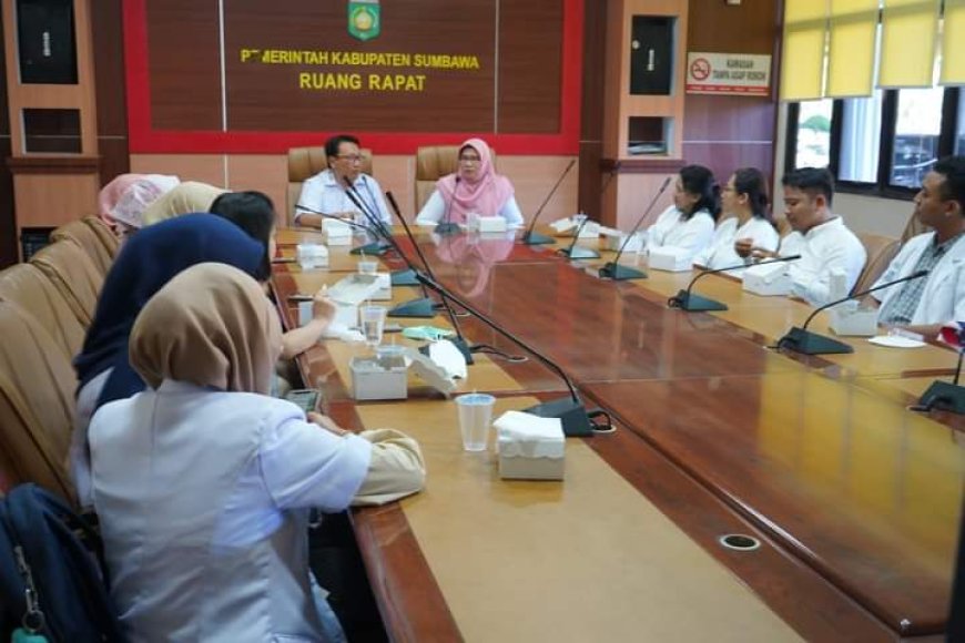 Bupati Sumbawa Terima Dokter Gigi Internship Angkatan II