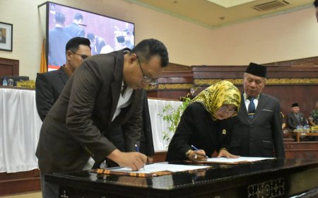Gubernur dan DPRD NTB Sepakati  KUA-PPAS Perubahan APBD 2023