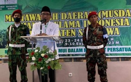 Dea Guru Syukri Rahmat Kembali Nahkodai MUI Sumbawa