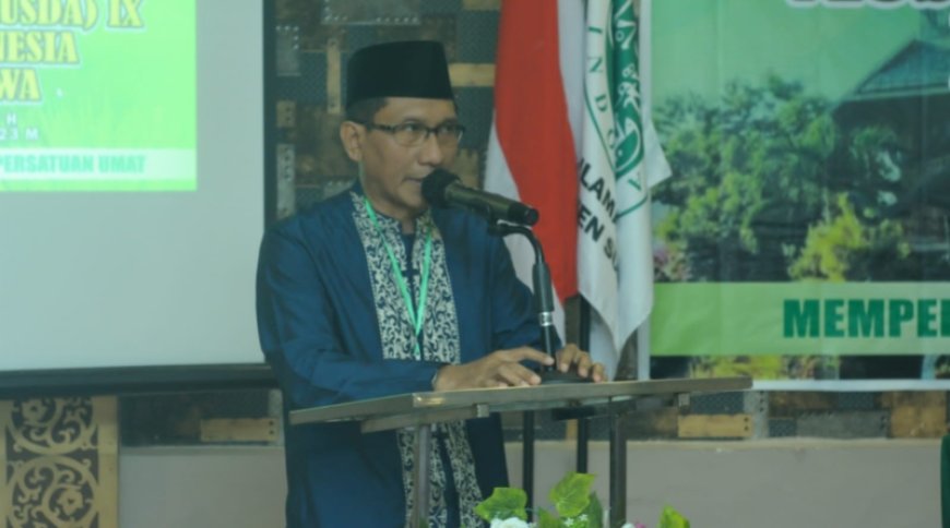 Terpilih Kembali Memimpin MUI Sumbawa, Ini Gebrakan Dea Guru Syukri Rahmat