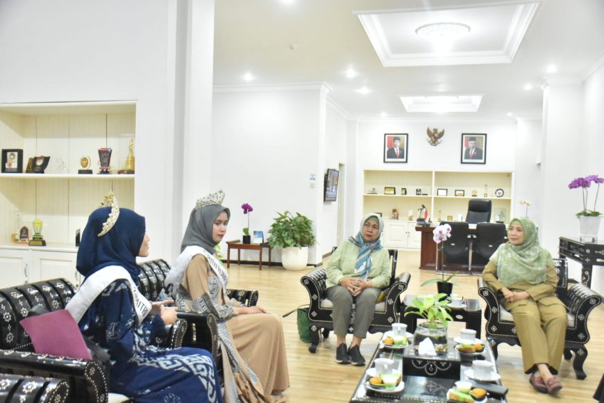 Terima Audiensi Forum Wartawan Pemprov NTB, Ummi Rohmi Sebut Peran Media Sangat Penting