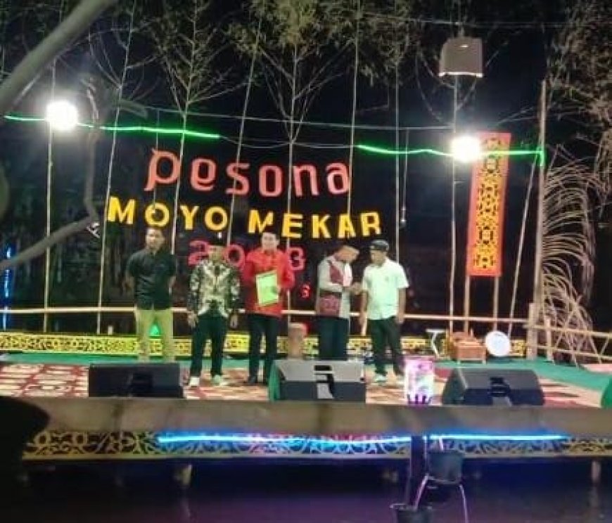 Tutup Pesona Moyo Mekar  Ketua DPRD Sumbawa Berikan Support Keberlanjutan Budaya