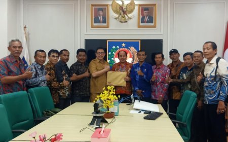 Terkait Pengelolaan  Keuangan   dan  Program Desa, Ketua DPRD Sumbawa, bersama Camat dan Kades Konsultasi ke  Kemendagri