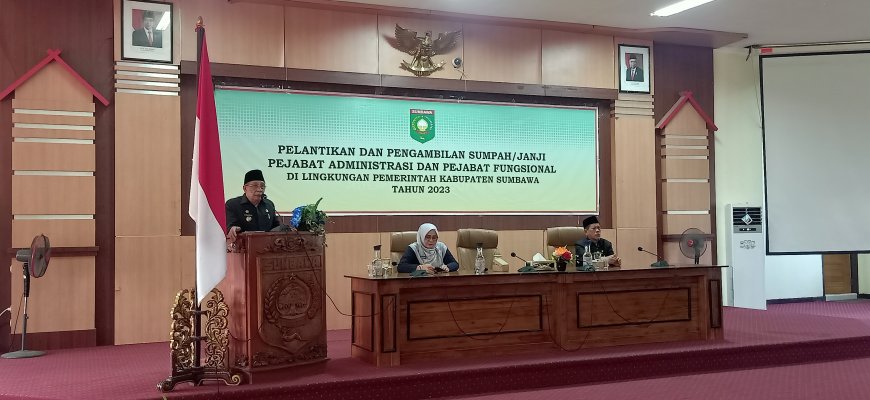 Bupati Lantik Pejabat Fungsional dan Administrasi Tekankan Tanamkan Etika dalam Lingkungan Kerja