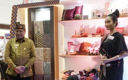 NTB Tuan Rumah Bazar Amal Tahunan WIC