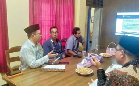 Kadis Kominfotiksandi  Sumbawa Terima Tim Monev Keterbukaan Informasi Publik NTB