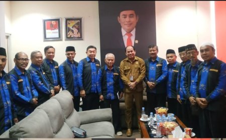 Pengurus FKUB  Kab. Sumbawa Silaturrahmi dengan Ketua DPRD Kab. Sumbawa
