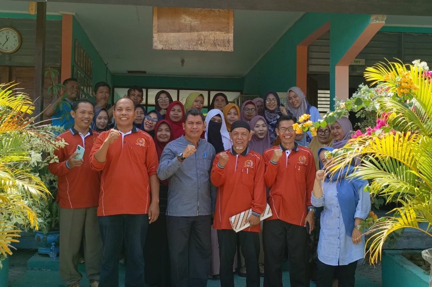 Monev di Sejumlah Sekolah, Dewan Pendidikan Kab.Sumbawa  Menerima Banyak Aspirasi
