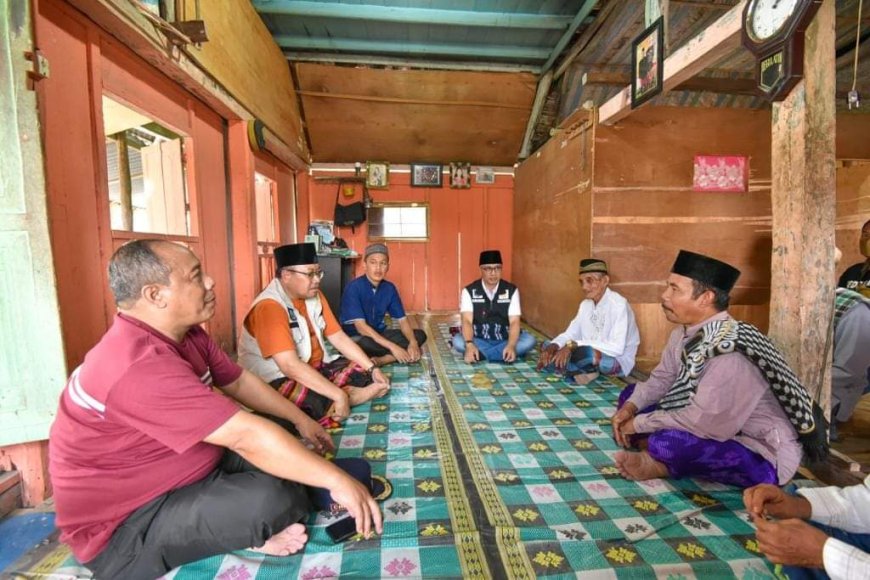 Pj Gubernur NTB Kunjungi Pulau Bungin
