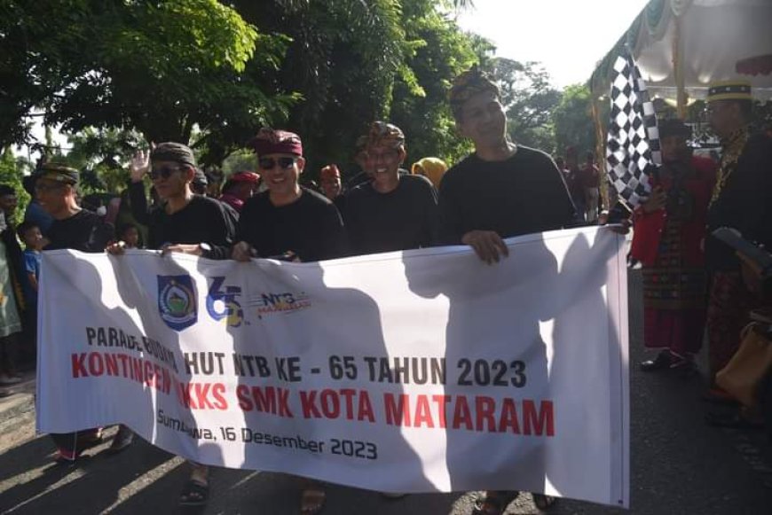 Meriah  Carnaval Budaya dan Atraksi Budaya Rayakan HUT NTB ke 65