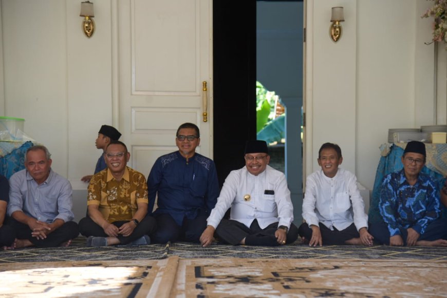 Program Jum'at Salam Pj Gubernur NTB: Perkuat Silaturahmi Antargenerasi untuk Kemajuan Bersama
