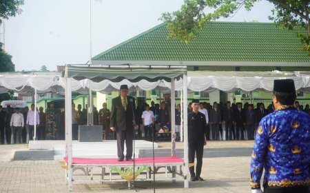 H.Mo Pimpinan Upacara HAB Kemenag Ke 78