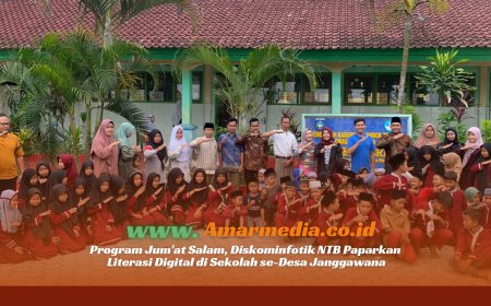 Program Jum'at Salam, Diskominfotik NTB Paparkan Literasi Digital di Sekolah se-Desa Janggawana