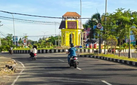 Ini Sikap  Pemkab Sumbawa Terhadap Pembangunan Tugu Bale Jam di Taman Simpang Sernu