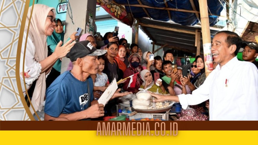 Tinjau Harga Bahan Pokok di Pasar Seketeng, Presiden: Baik dan Turun