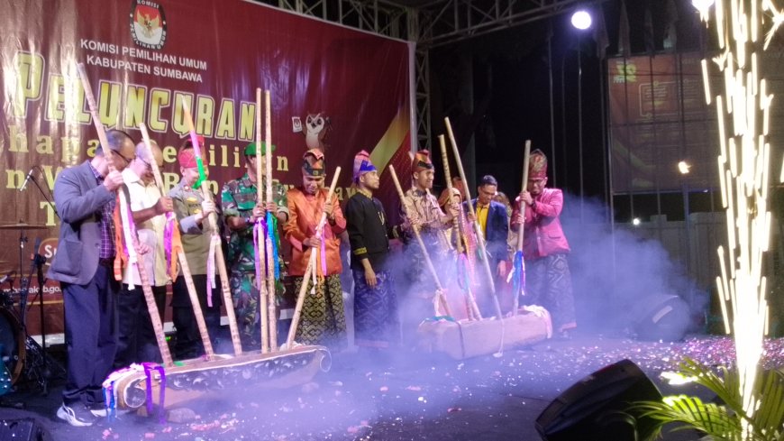 Bawaslu Sumbawa  Apresiasi Peluncuran Tahapan Pilkada Yang Meriah.  Siap Awasi dan Kawal