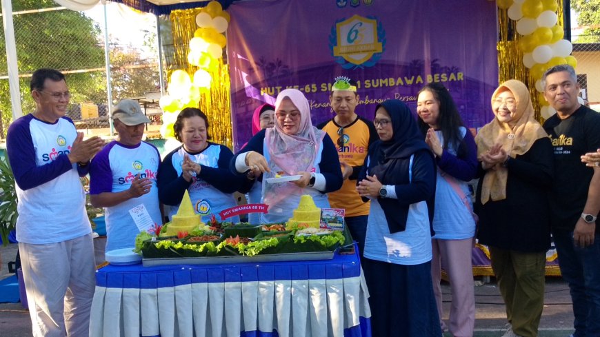 Semarak HUT ke-65 SMANIKA Sumbawa Besar. Hadirkan Alumni lintas Generasi