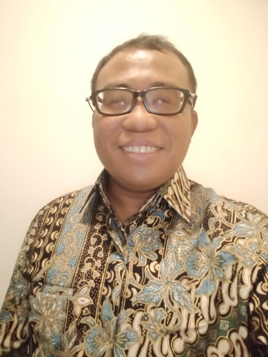 Nelayan Tak Melaut, Pelampung Bocor, Lambung Kapal Bolong