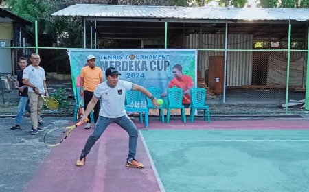 Ketua KONI Sumbawa Abdul Rafiq Buka Kejuaraan Tenis Merdeka Cup 2024